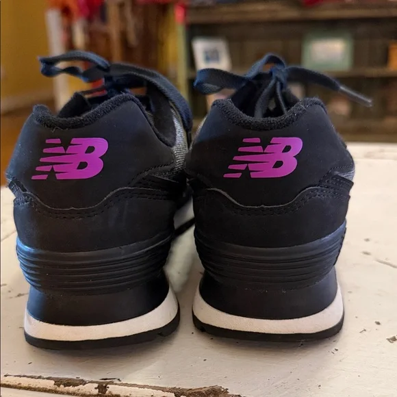New Balance Women's 574 Core Sneaker - Picture 4 of 6